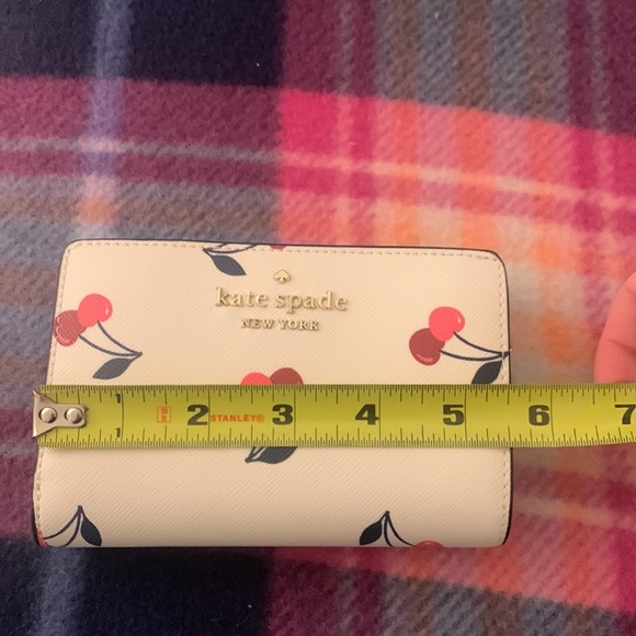 Nwt Kate spade staci dancing cherries printed wallet - Picture 11 of 12